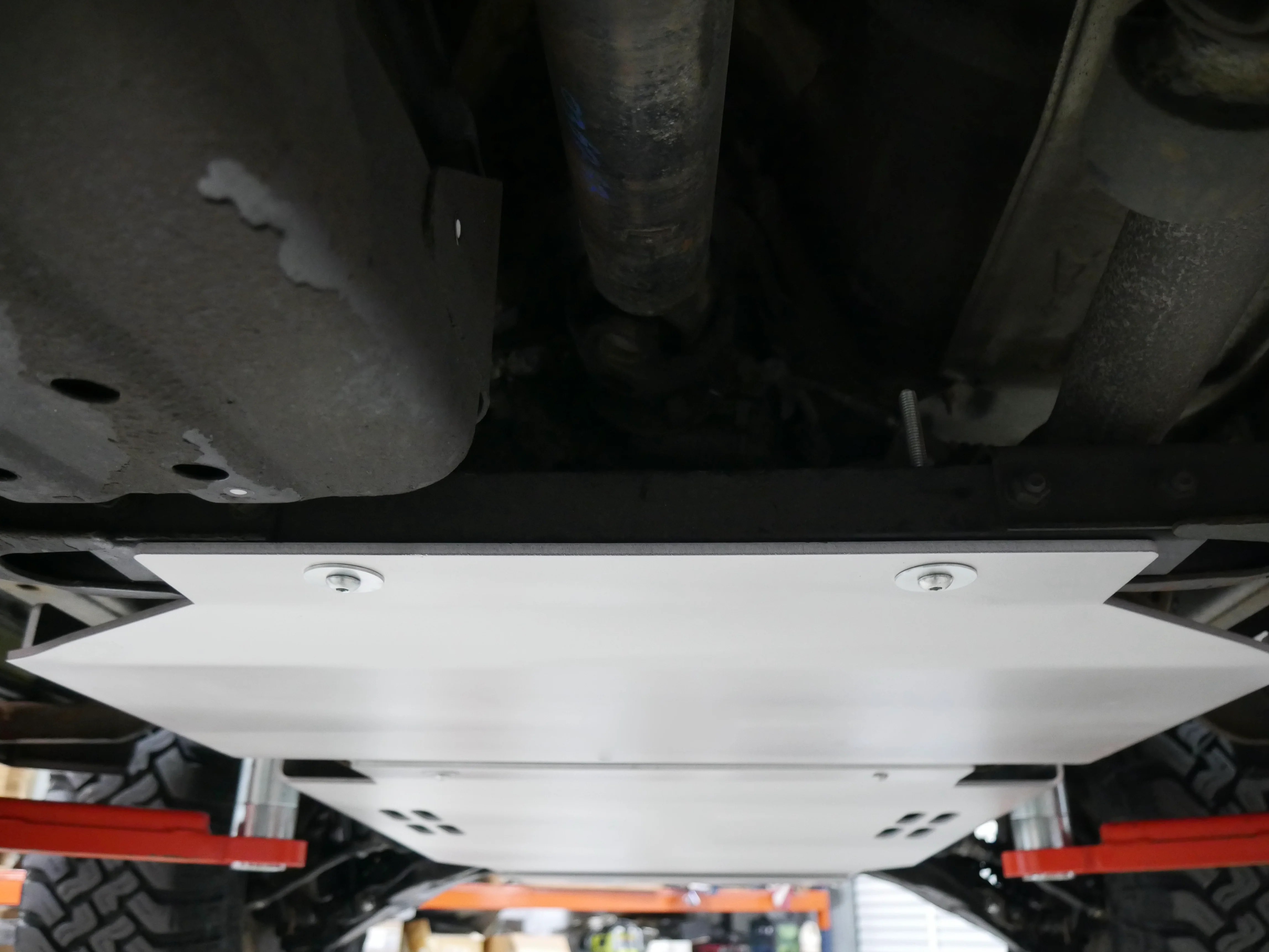 4Runner | Transfer Case Skid Plate | 1996-2002 - Image 4